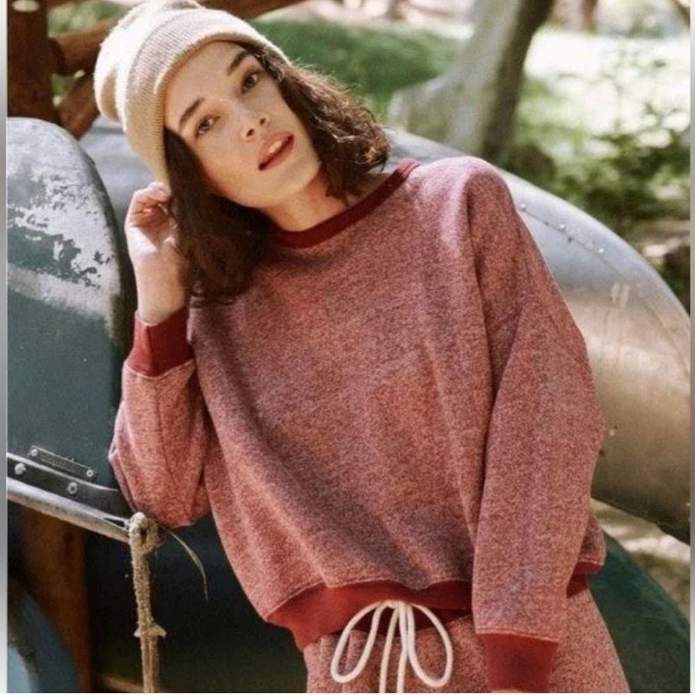 THE GREAT. Heathered Red Teammate Contrast Edging Sweatshirt Small